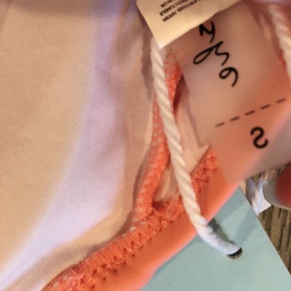 Cupshe Cutout Peach One Piece Bowknot Swim… - Picture 7 of 8